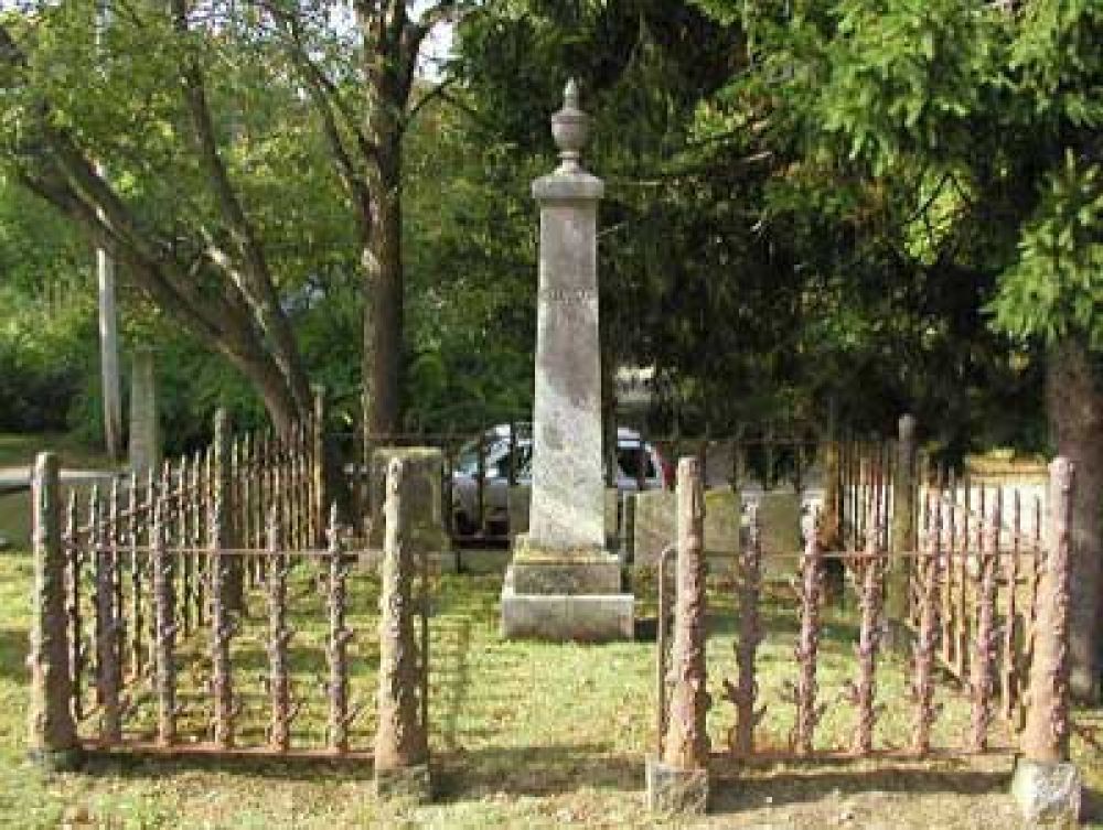 Lothrop family plot before cleaning