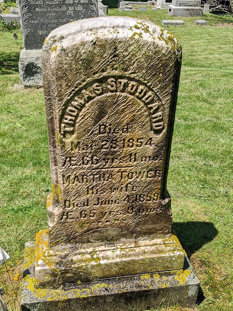 Stoddard gravestone before cleaning