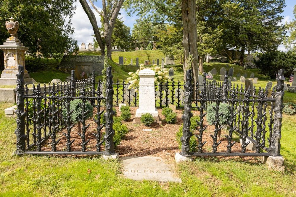 Paul Pratt family plot