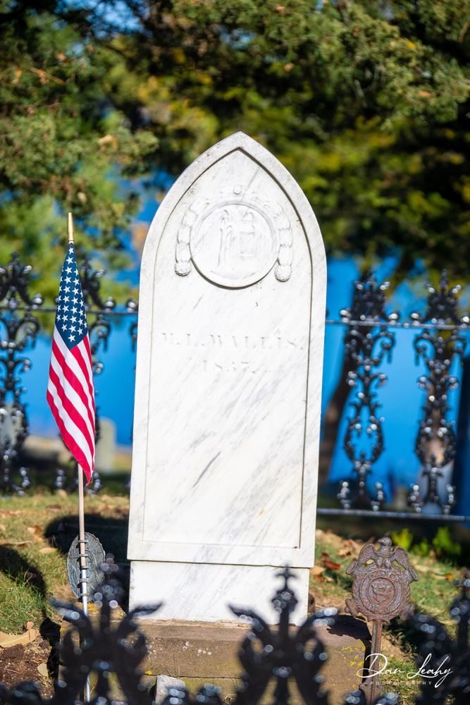 Ezekiel Wallis family plot