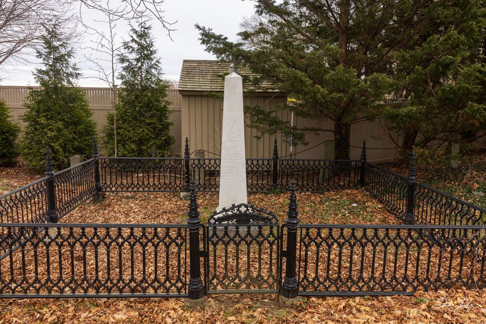 Ezekiel Pratt, MD monument