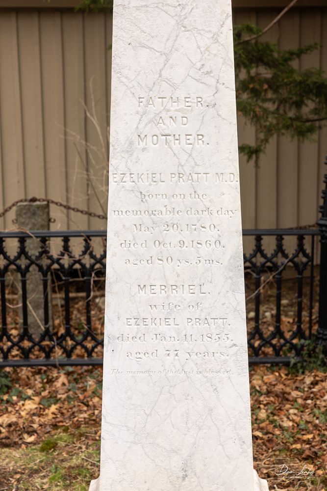 Ezekiel Pratt, MD monument