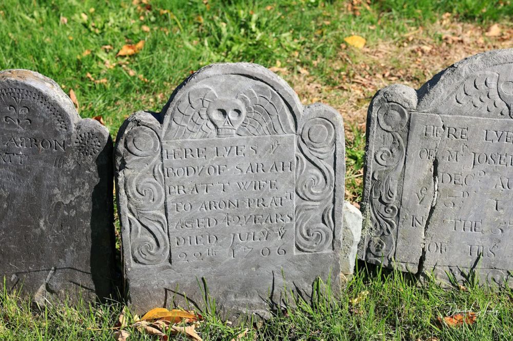 Sarah Pratt - oldest gravestone